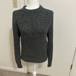 Gap gray cable knit sweater pullover EUC 10%wool